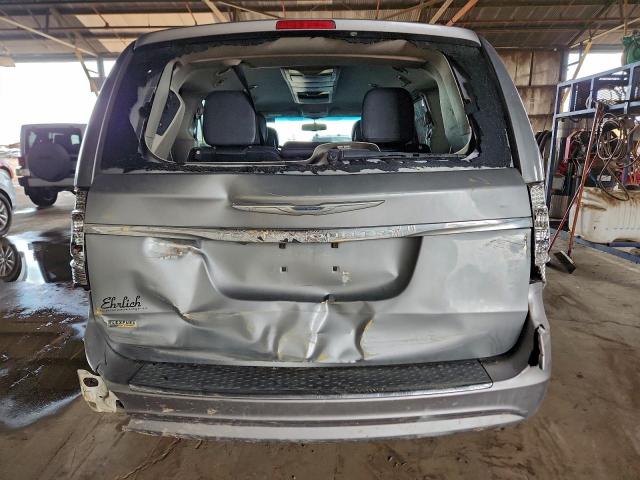 Chrysler Minivan Touring Image 7