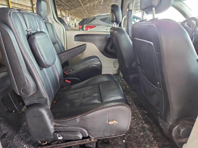 Chrysler Minivan Touring Image 4