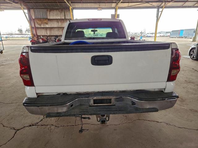 Chevrolet Silverado C1500 Image 6