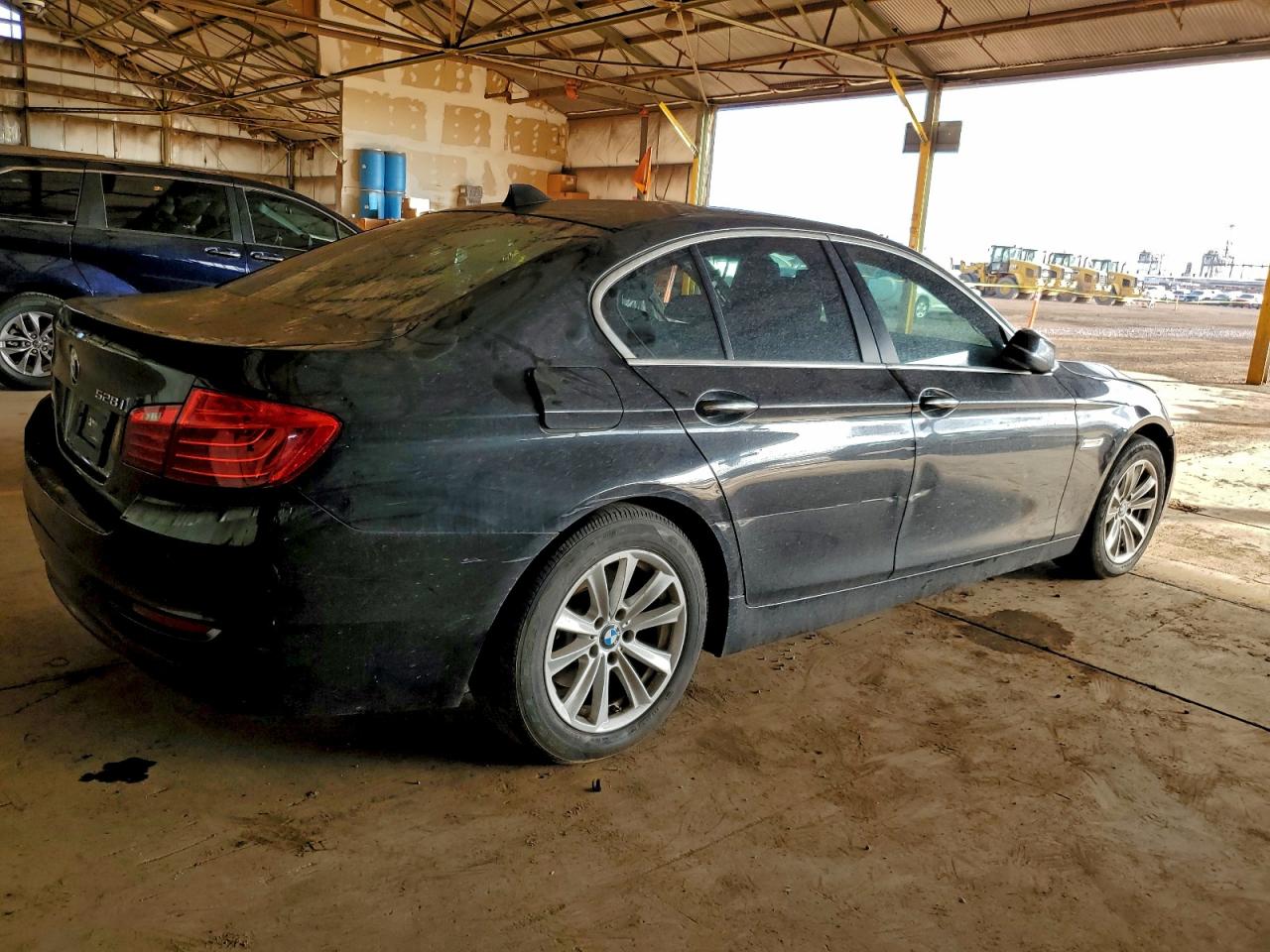 BMW 5 Series I Image 4