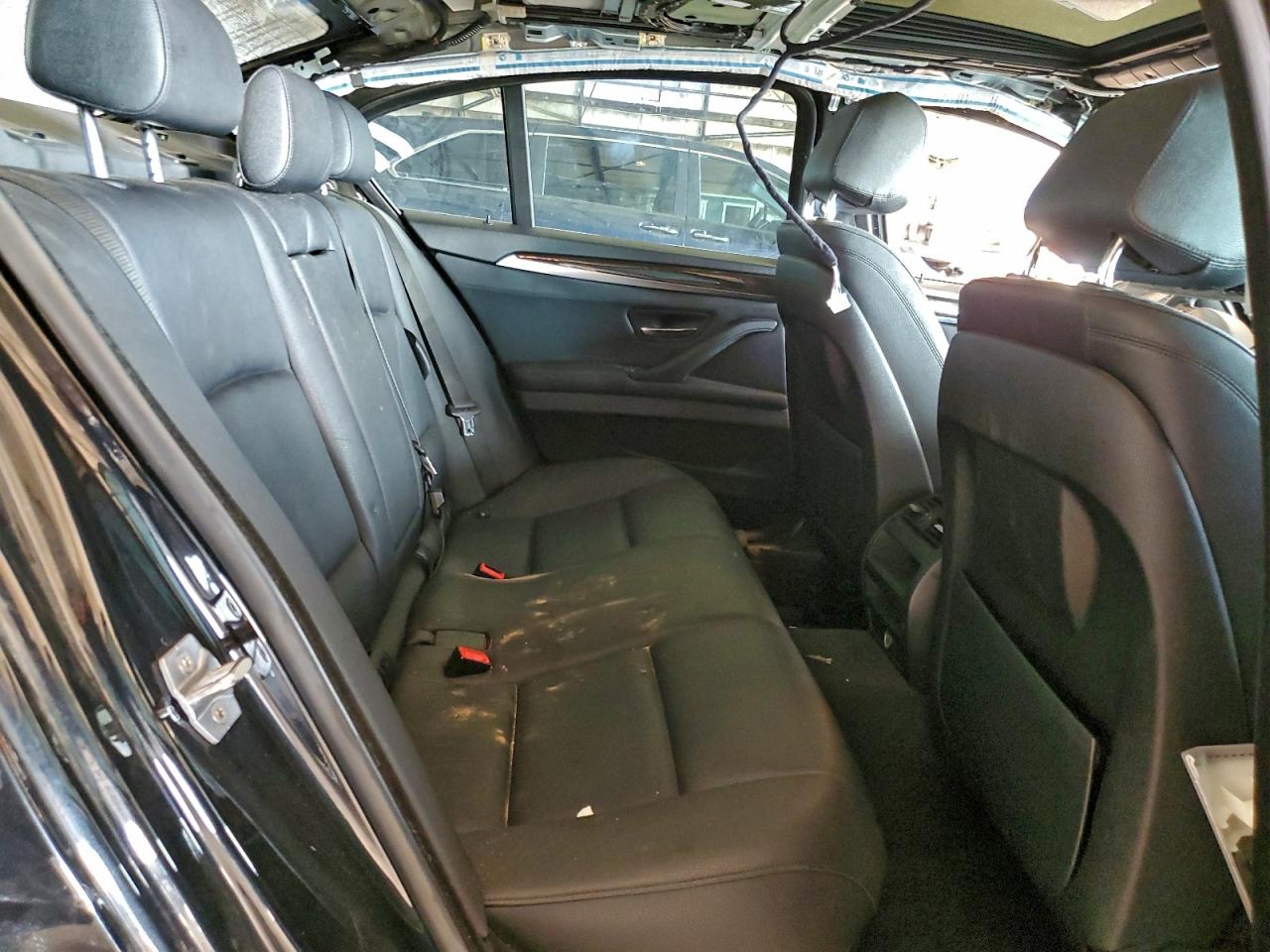 BMW 5 Series I Image 11