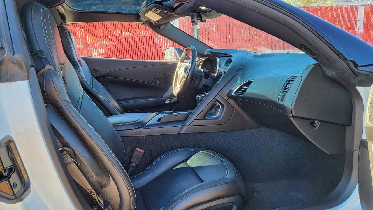 Chevrolet Corvette Stingray Z51 2lt Image 7