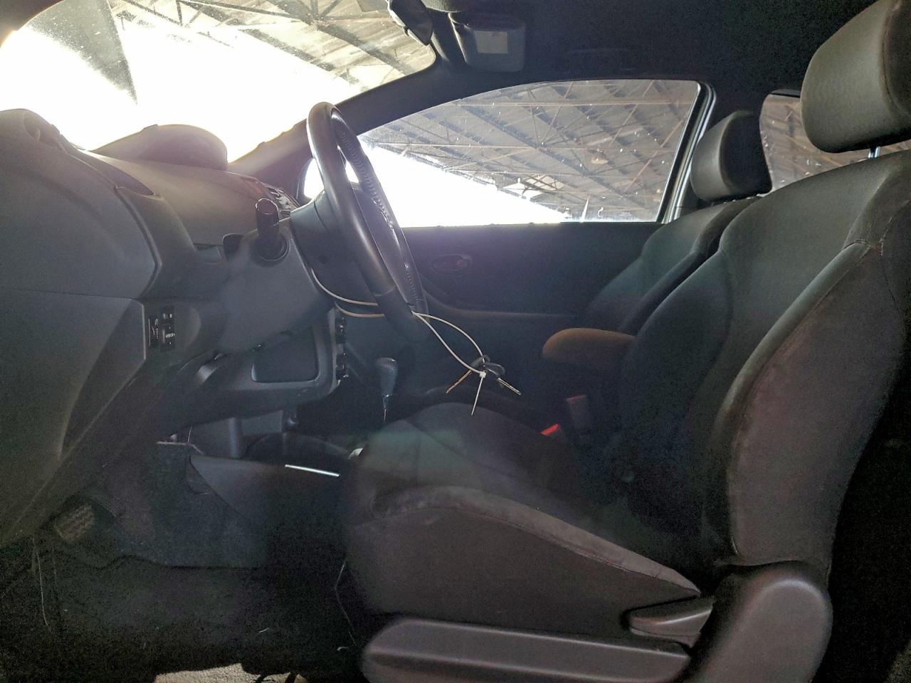 Toyota Yaris Image 6