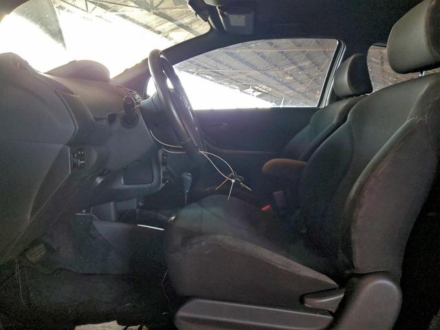 Toyota Yaris Image 6