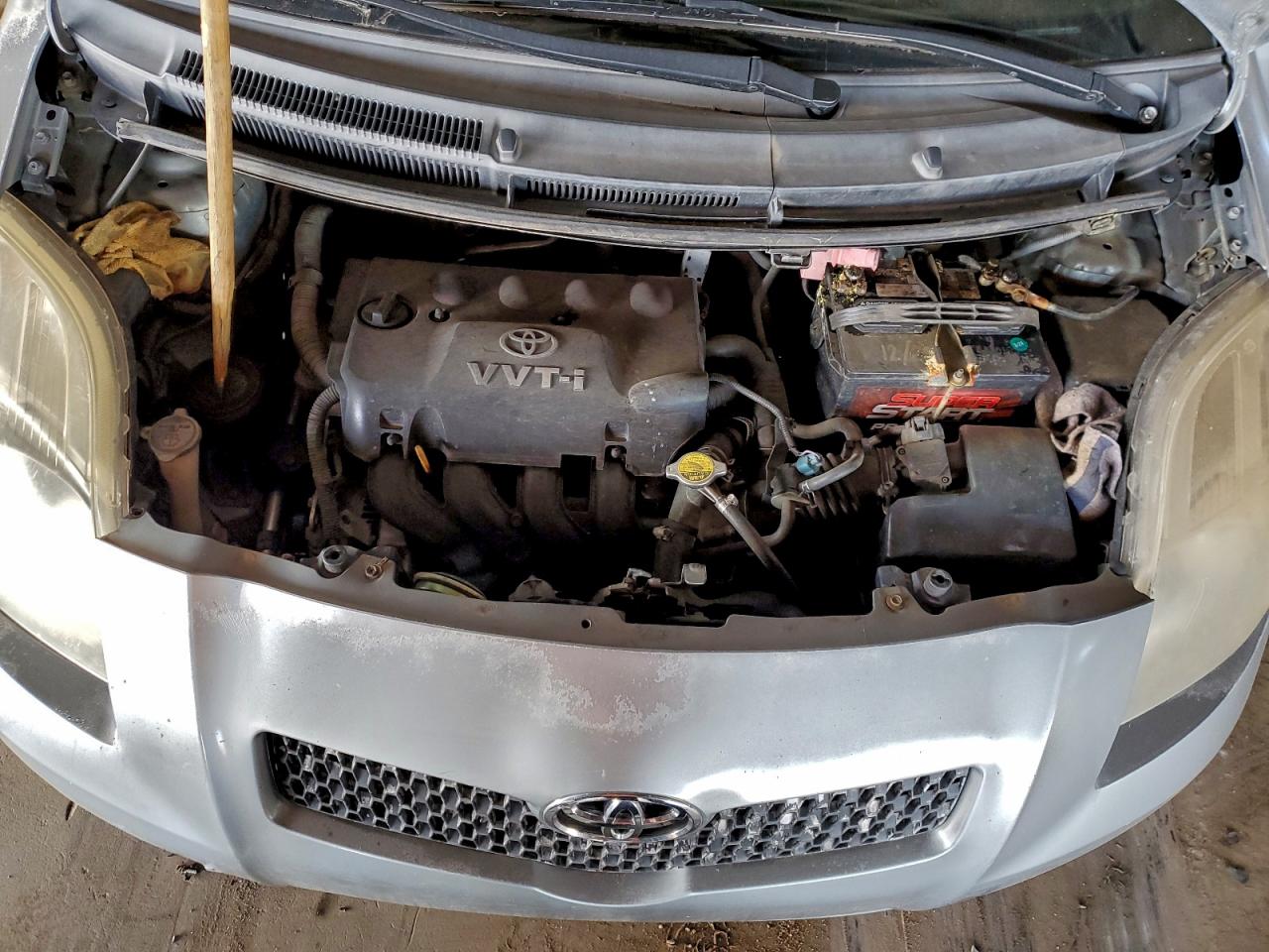 Toyota Yaris Image 12