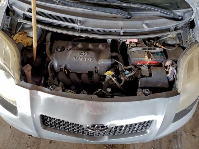 Toyota Yaris Image 12