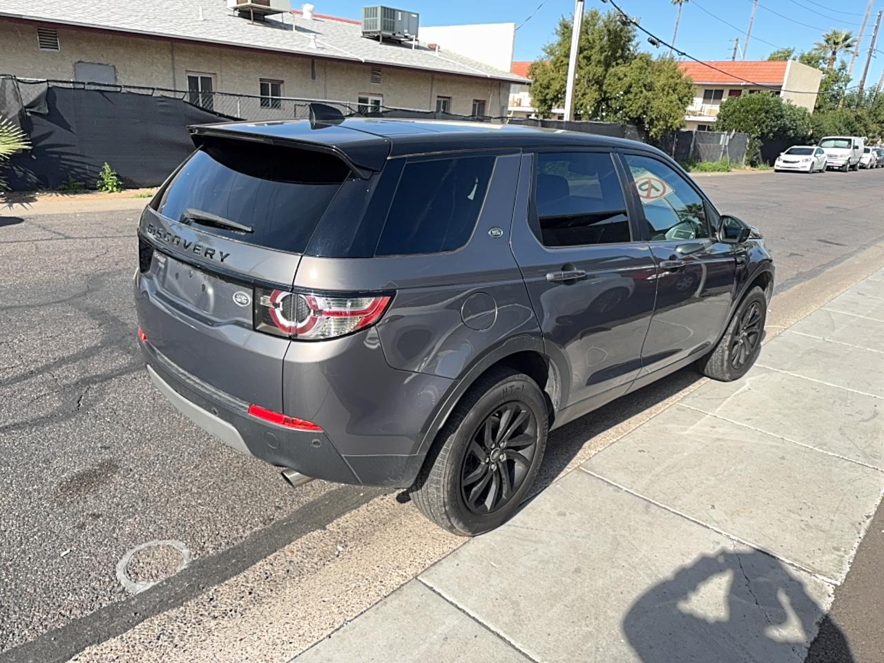 Land Rover Discovery Hse Image 2