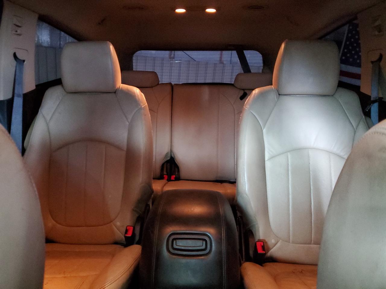 Chevrolet Traverse Ltz Image 8