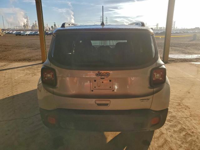 Jeep Renegade Latitude Image 8