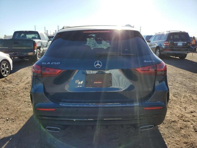 Mercedes-Benz GLA 250 4matic Image 11