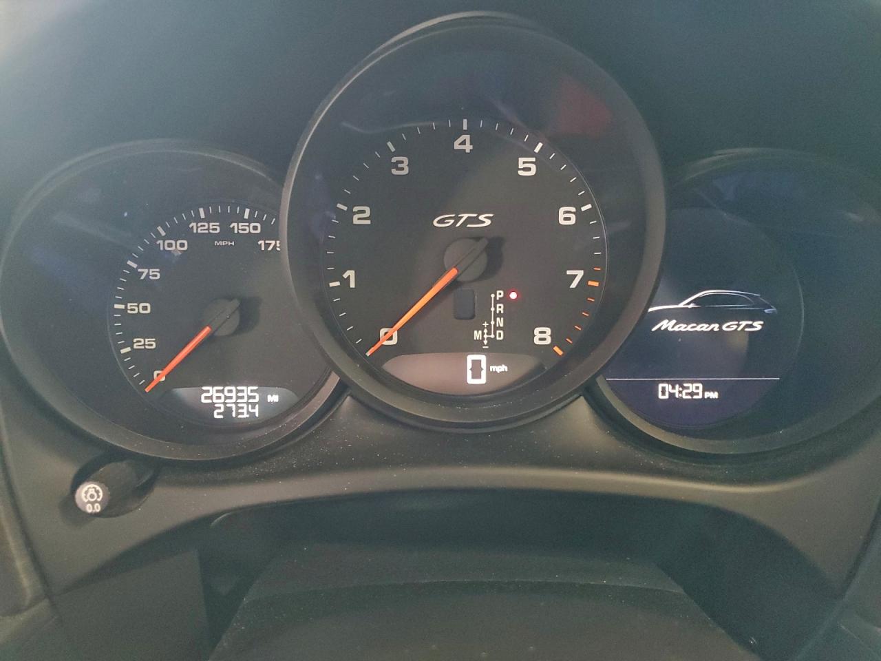 Porsche Macan Gts Image 10