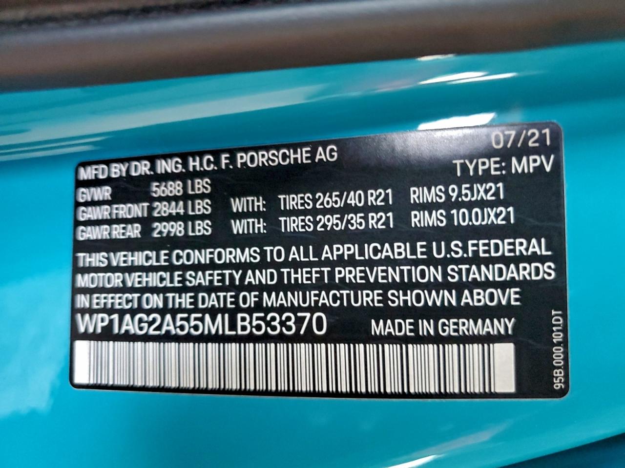 Porsche Macan Gts Image 12