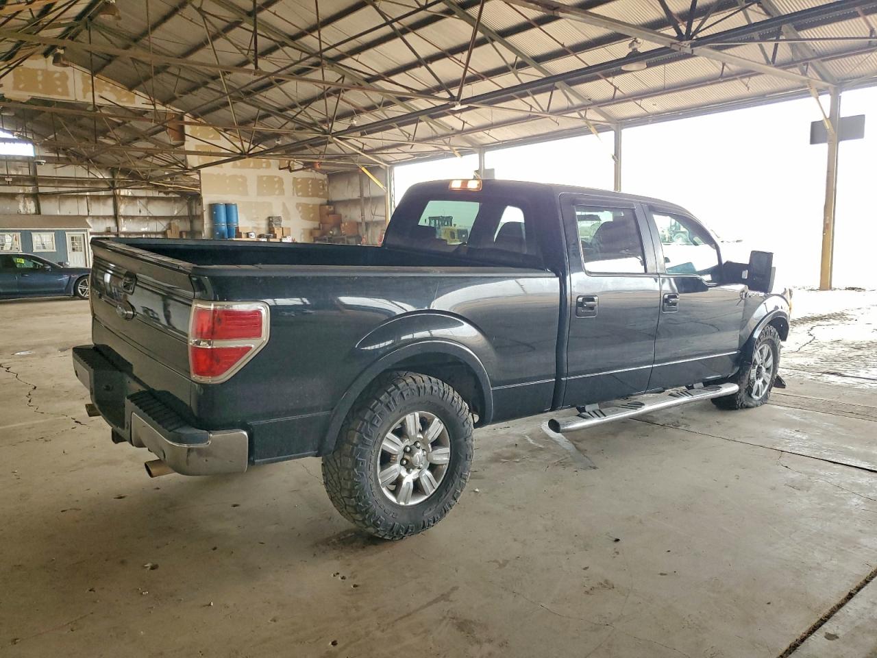 Ford F-150 Supercrew Image 3
