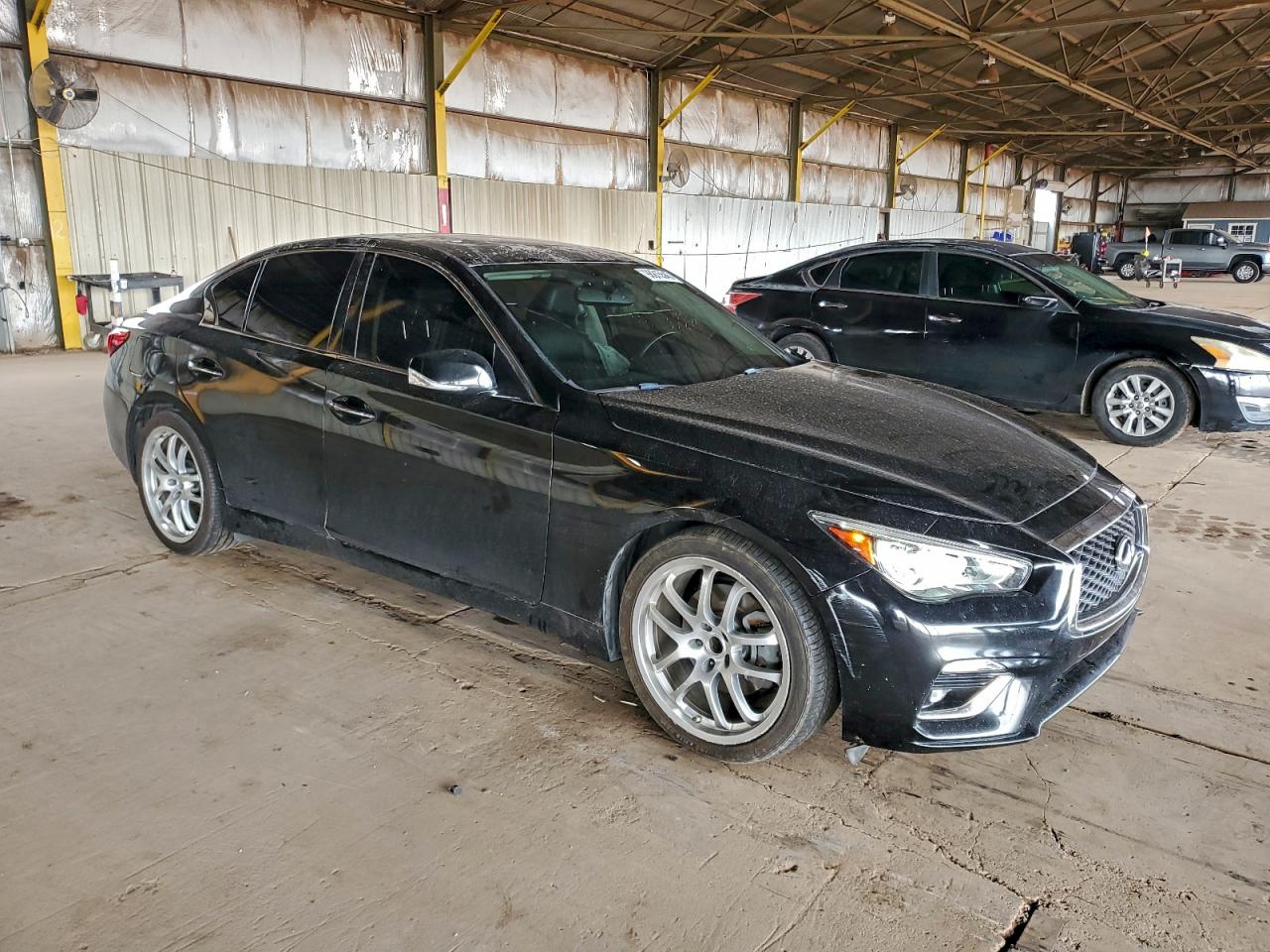 INFINITI Q50 Luxe Image 2