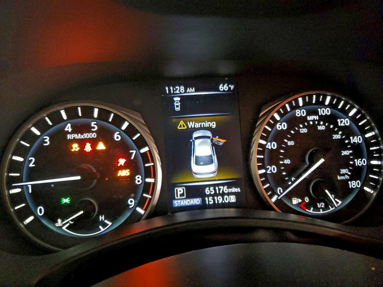 INFINITI Q50 Luxe Image 8