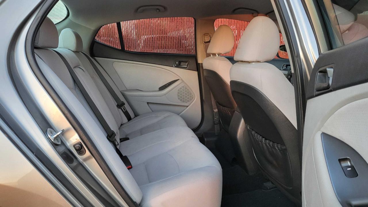Kia Optima Lx Image 5