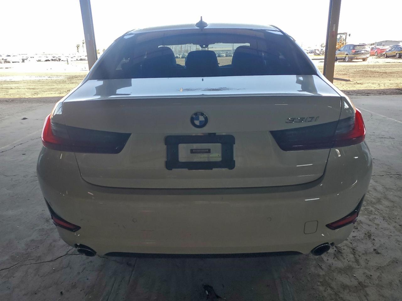 BMW 3 Series Image 6