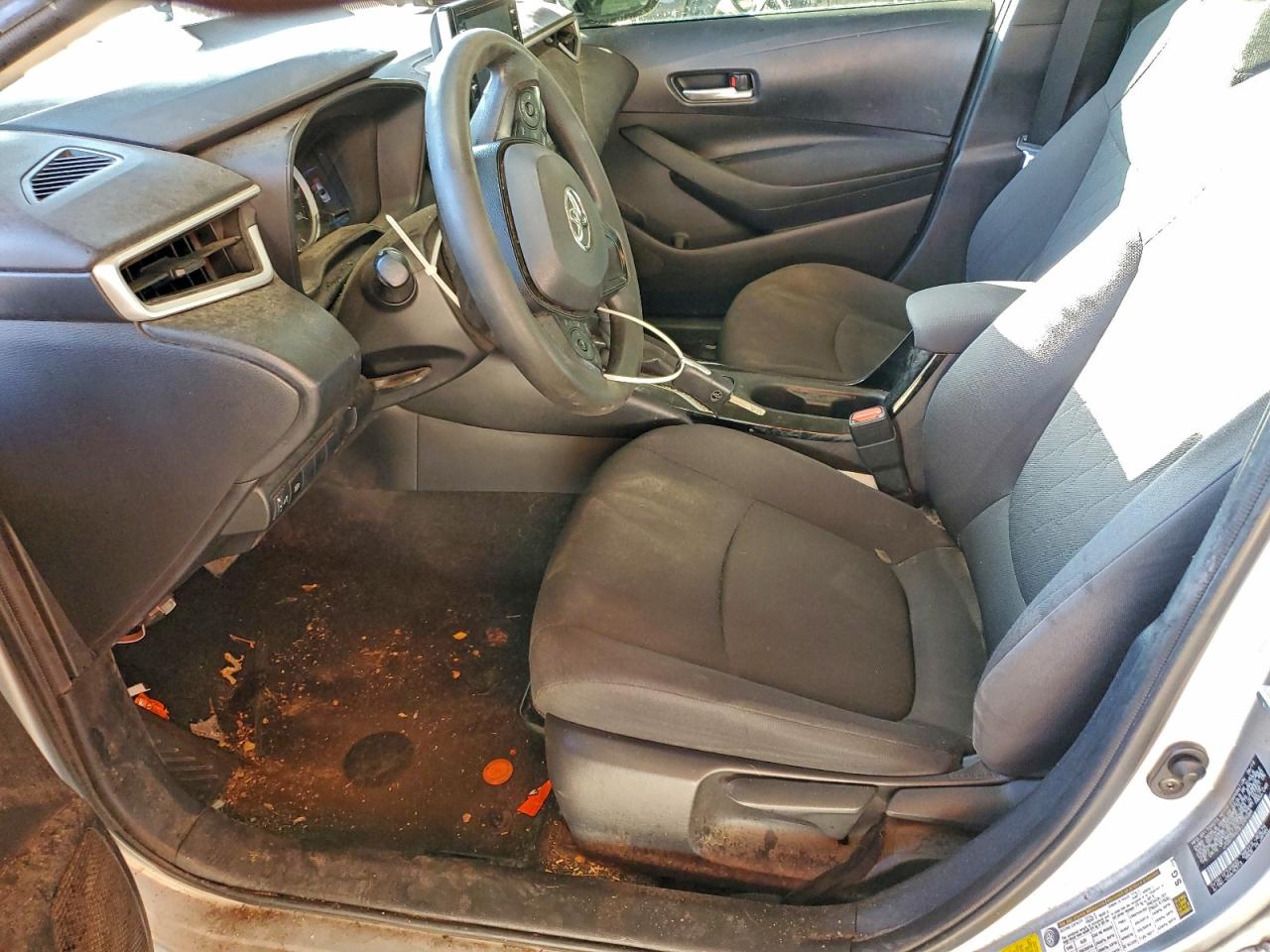 Toyota Corolla Le Image 11