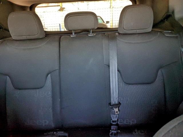 Jeep Renegade Latitude Image 6