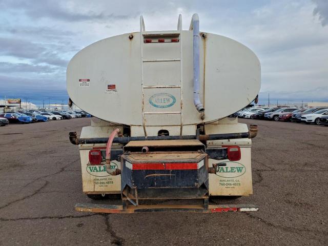 Ford F-750 Super Duty Image 4