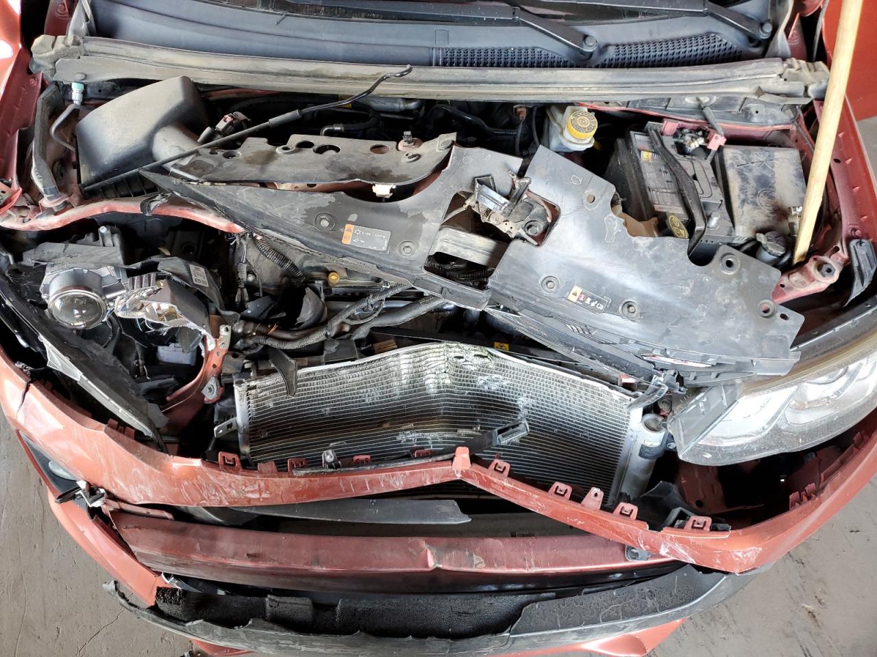 Chevrolet Sonic Lt Image 2