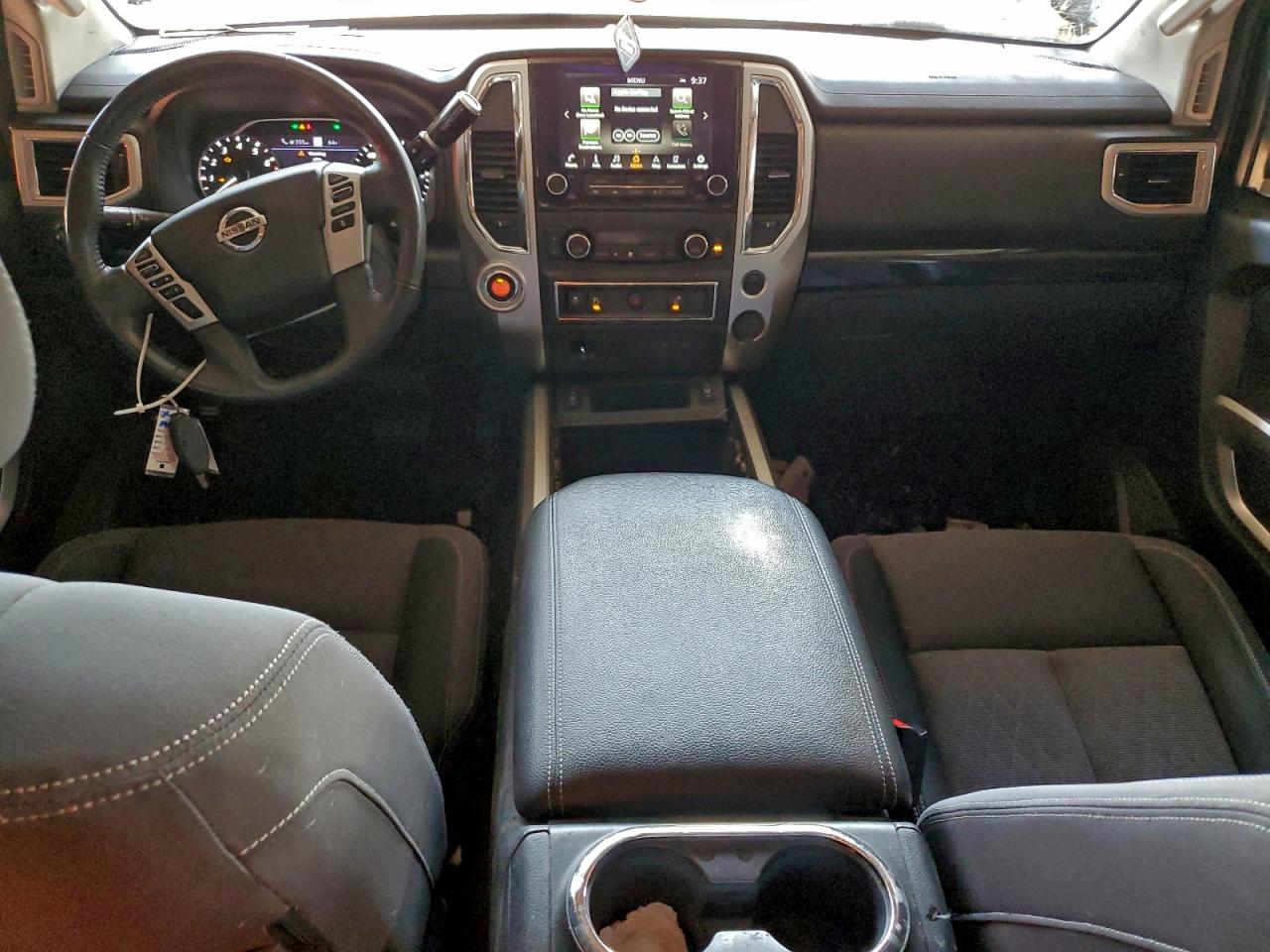 Nissan Titan Sv Image 8