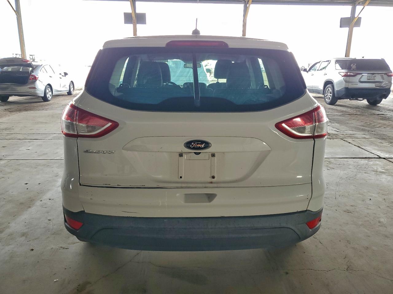 Ford Escape S Image 3