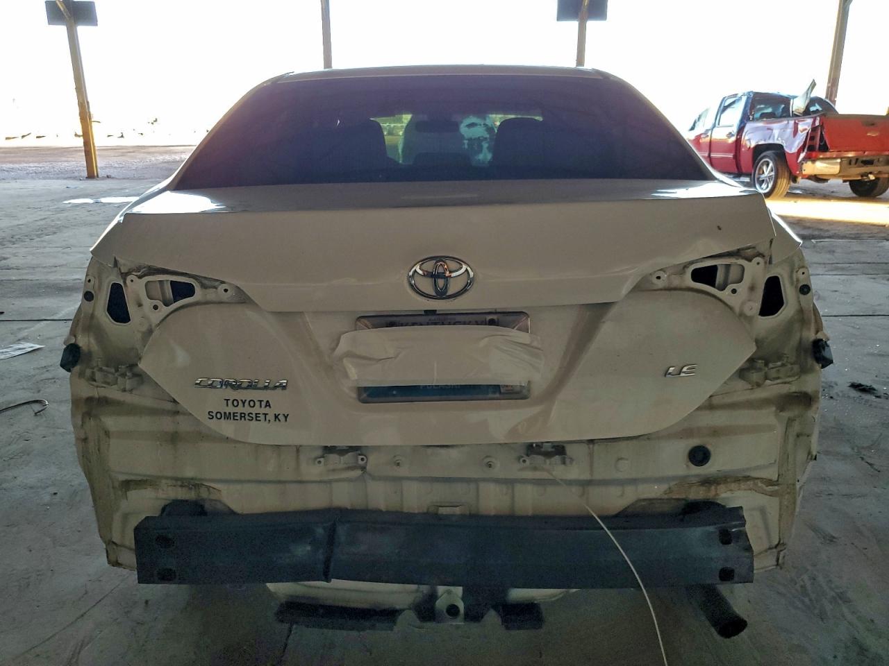 Toyota Corolla L Image 8