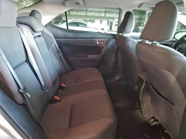 Toyota Corolla L Image 9