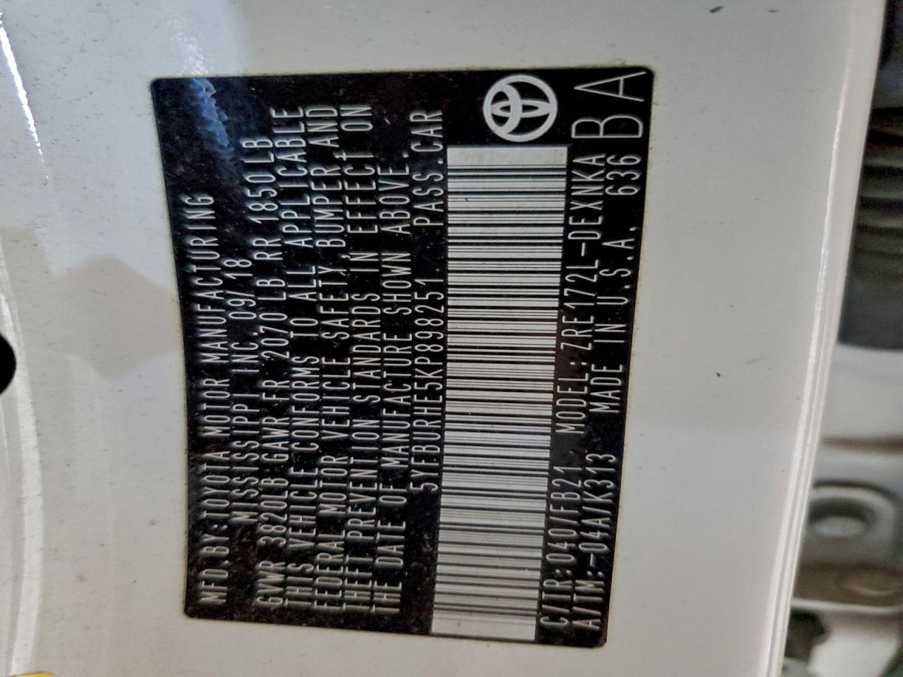 Toyota Corolla L Image 10