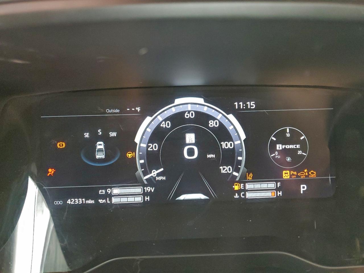 Toyota Tundra Crewmax Platinum Image 3