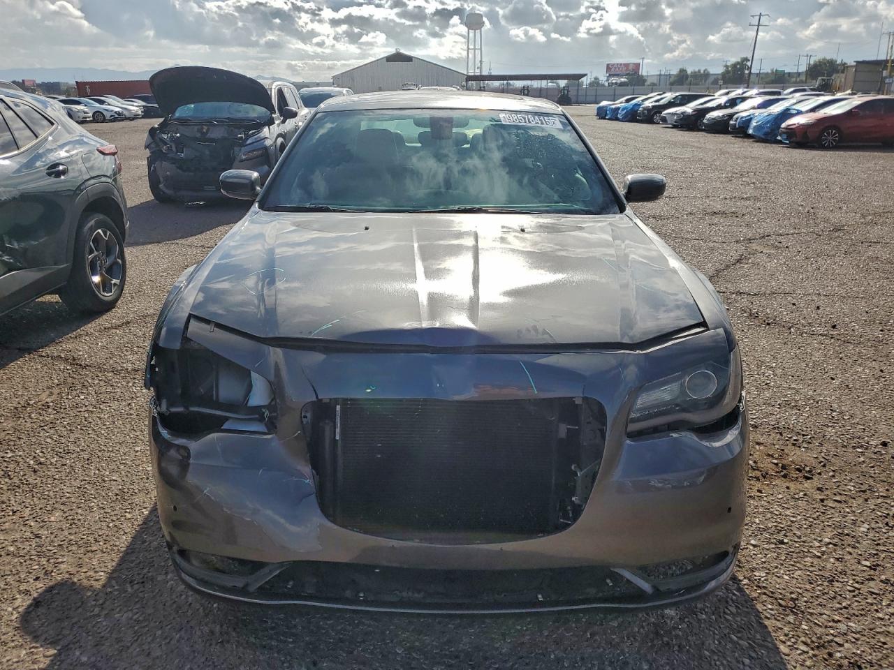 Chrysler 300 S Image 12