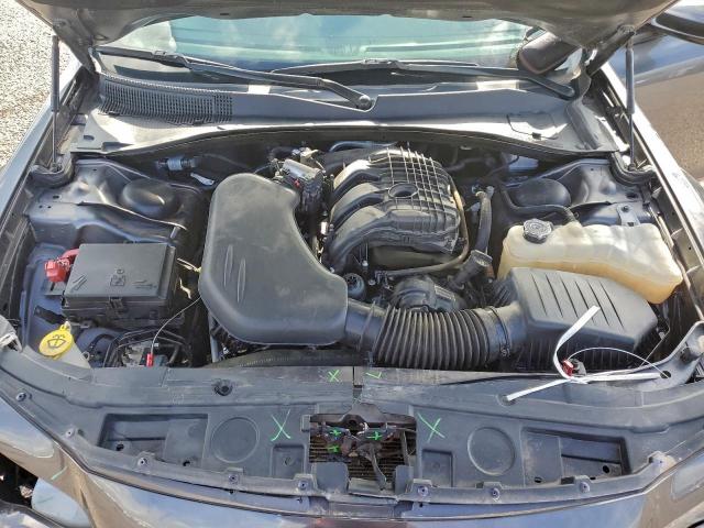 Chrysler 300 S Image 9