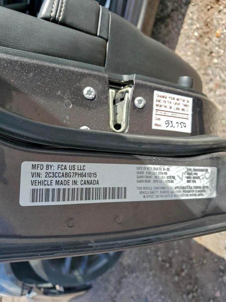 Chrysler 300 S Image 3