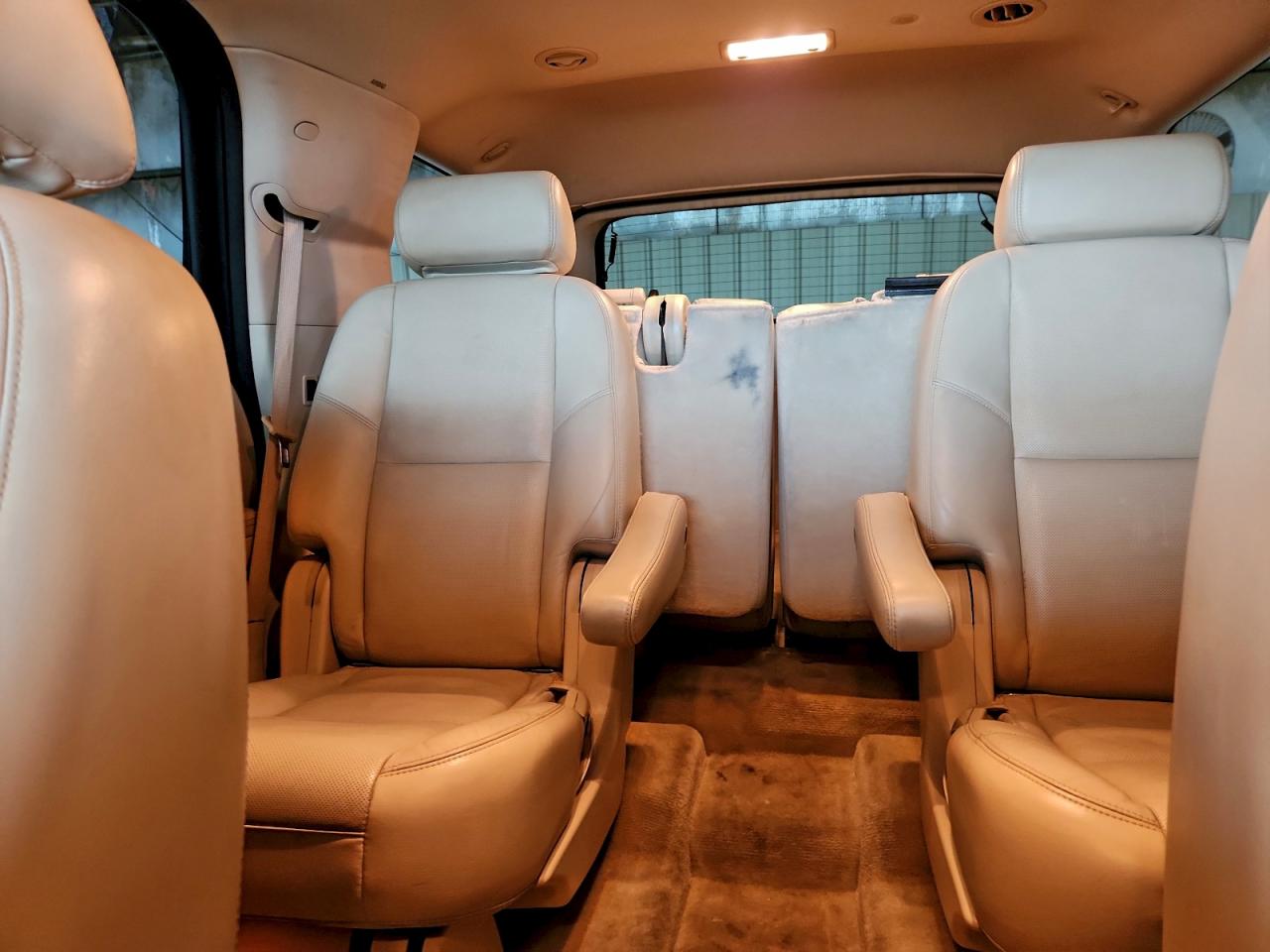 Cadillac Escalade Luxury Image 11