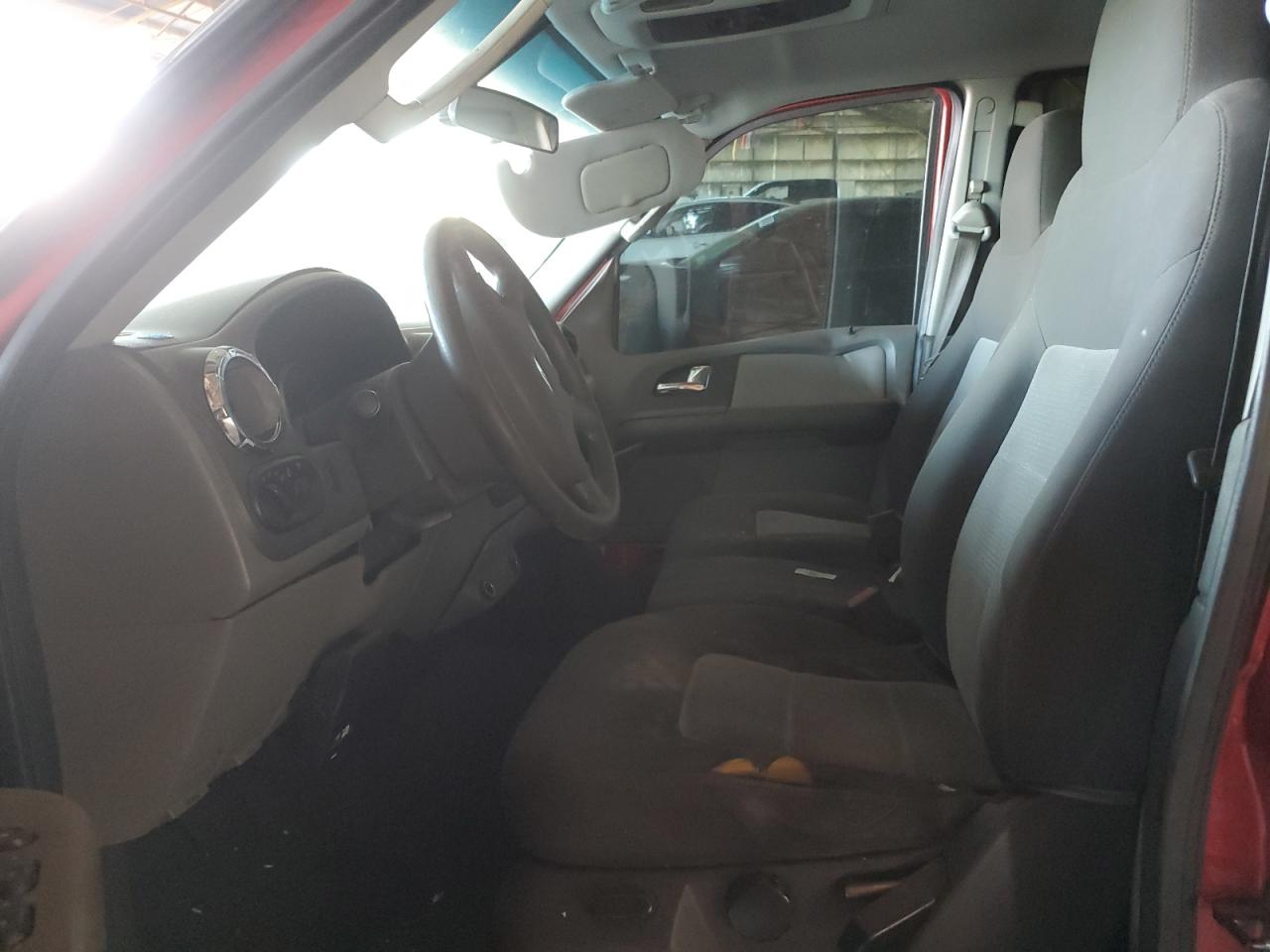 Ford Expedition Xlt Image 2