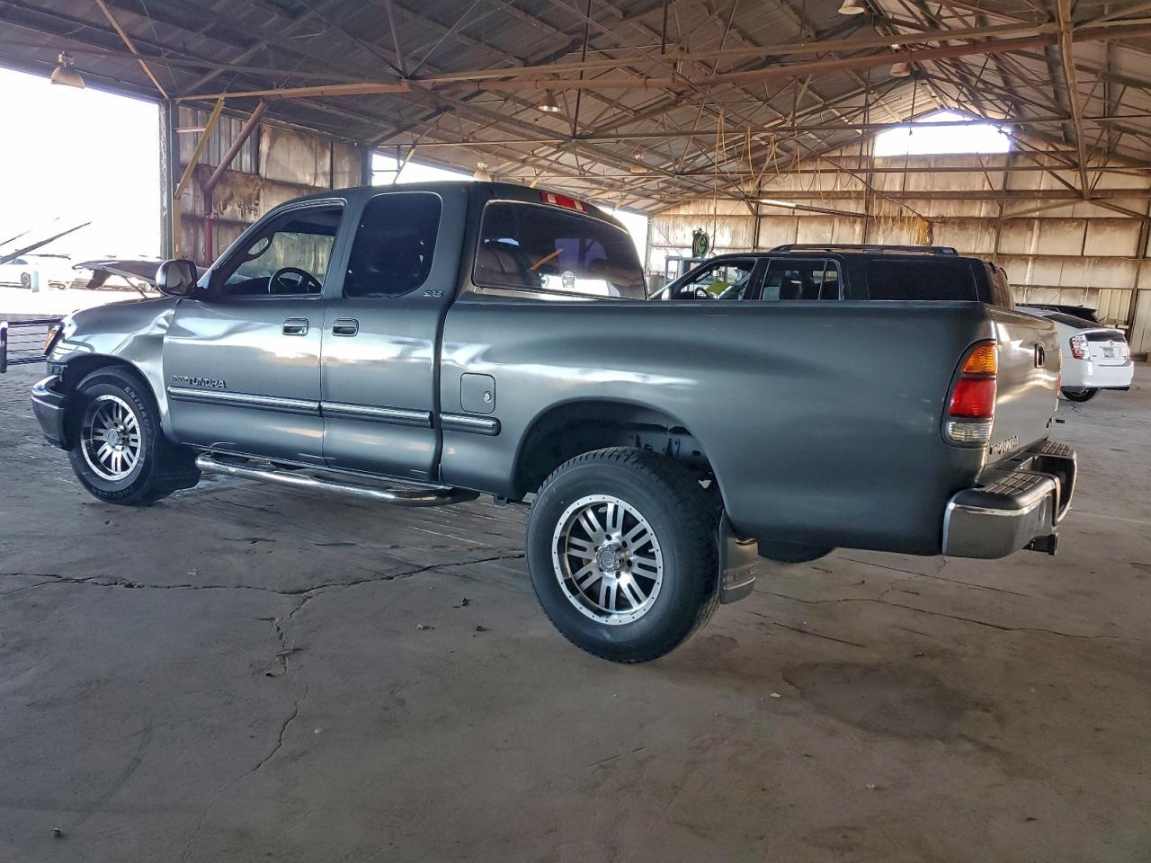 Toyota Tundra Access Cab Image 12