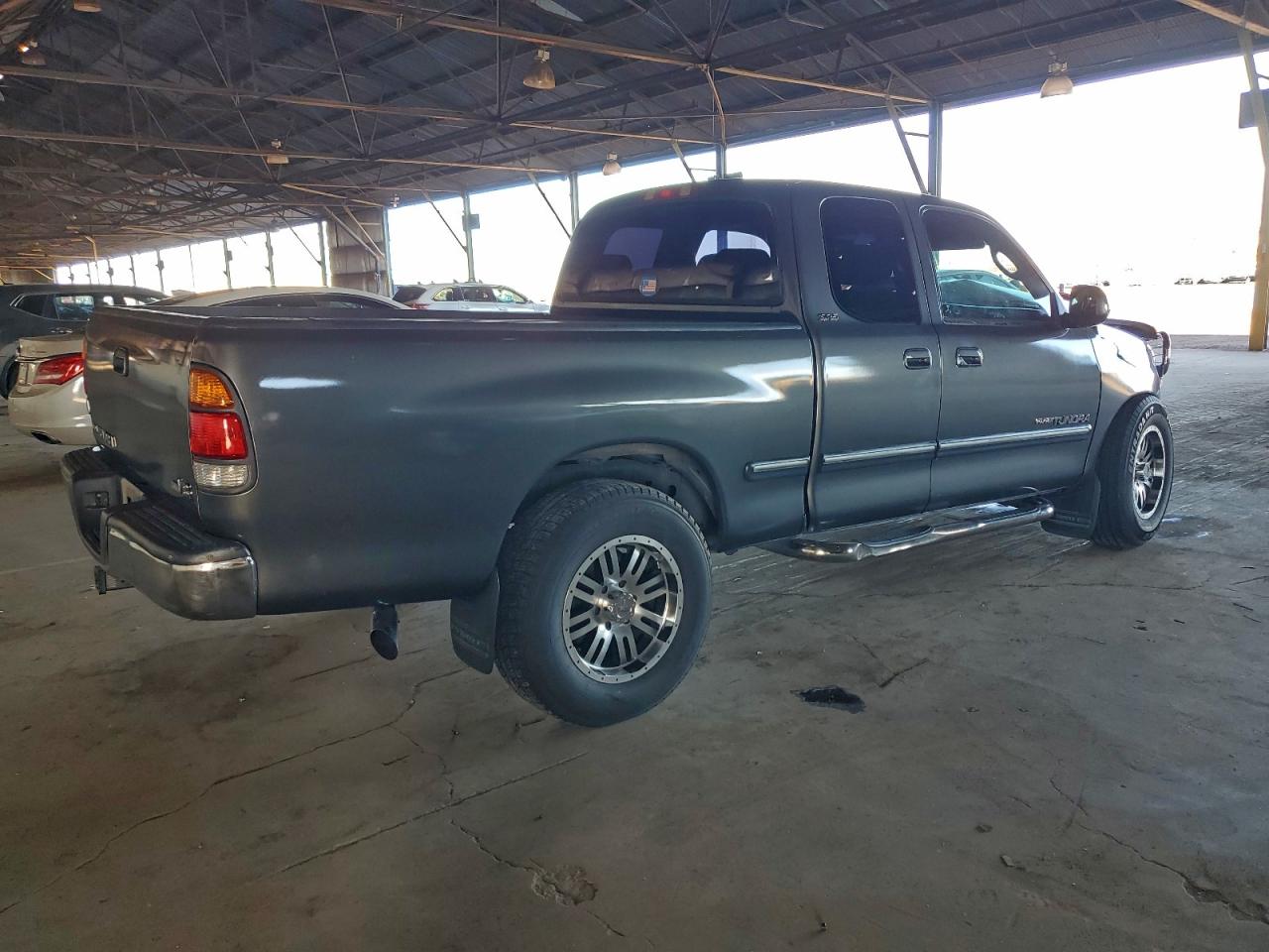 Toyota Tundra Access Cab Image 2