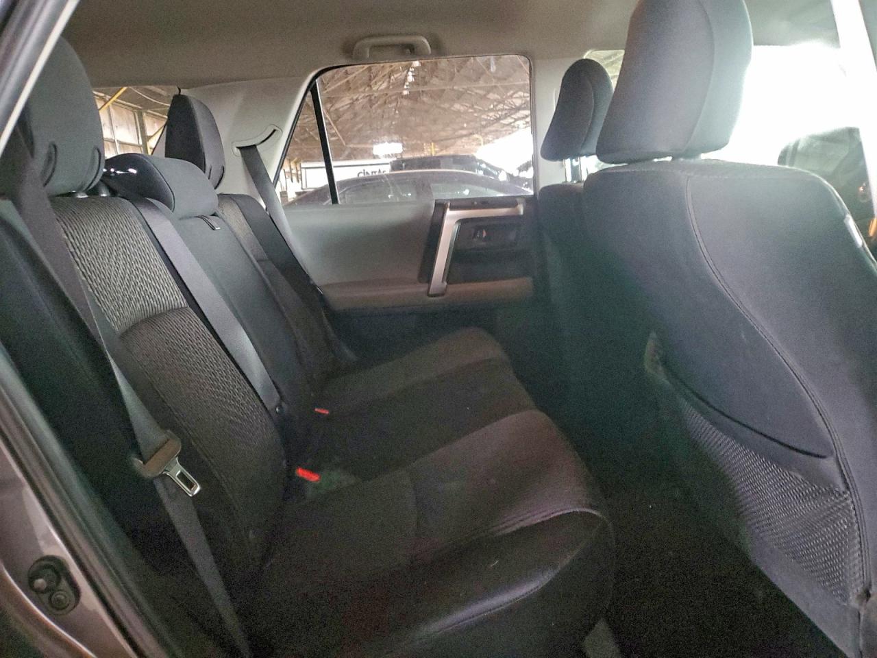 Toyota 4Runner Sr5 Image 11