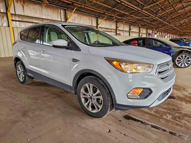 Ford Escape Se Image 2