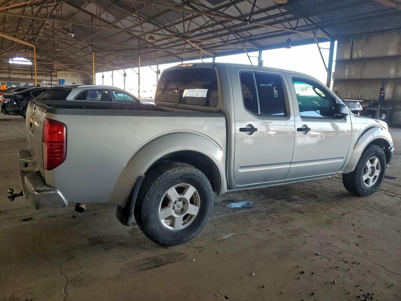 Nissan Frontier Crew Cab Le Image 7