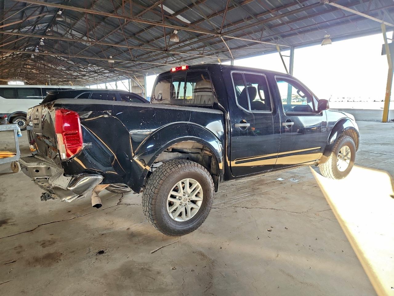 Nissan Frontier S Image 4