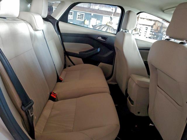 Ford Focus Se Image 9