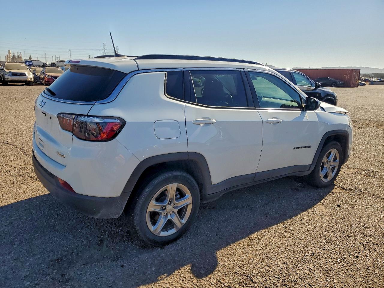 Jeep Compass Latitude Image 2