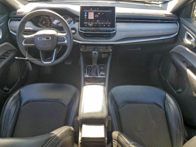 Jeep Compass Latitude Image 4