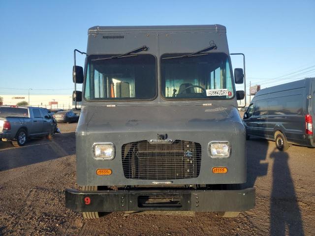 Freightliner Mt45 M Line Walk-in Van Image 4