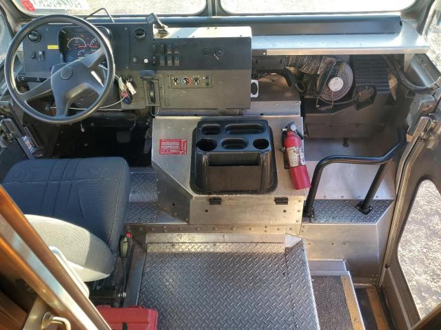 Freightliner Mt45 M Line Walk-in Van Image 6