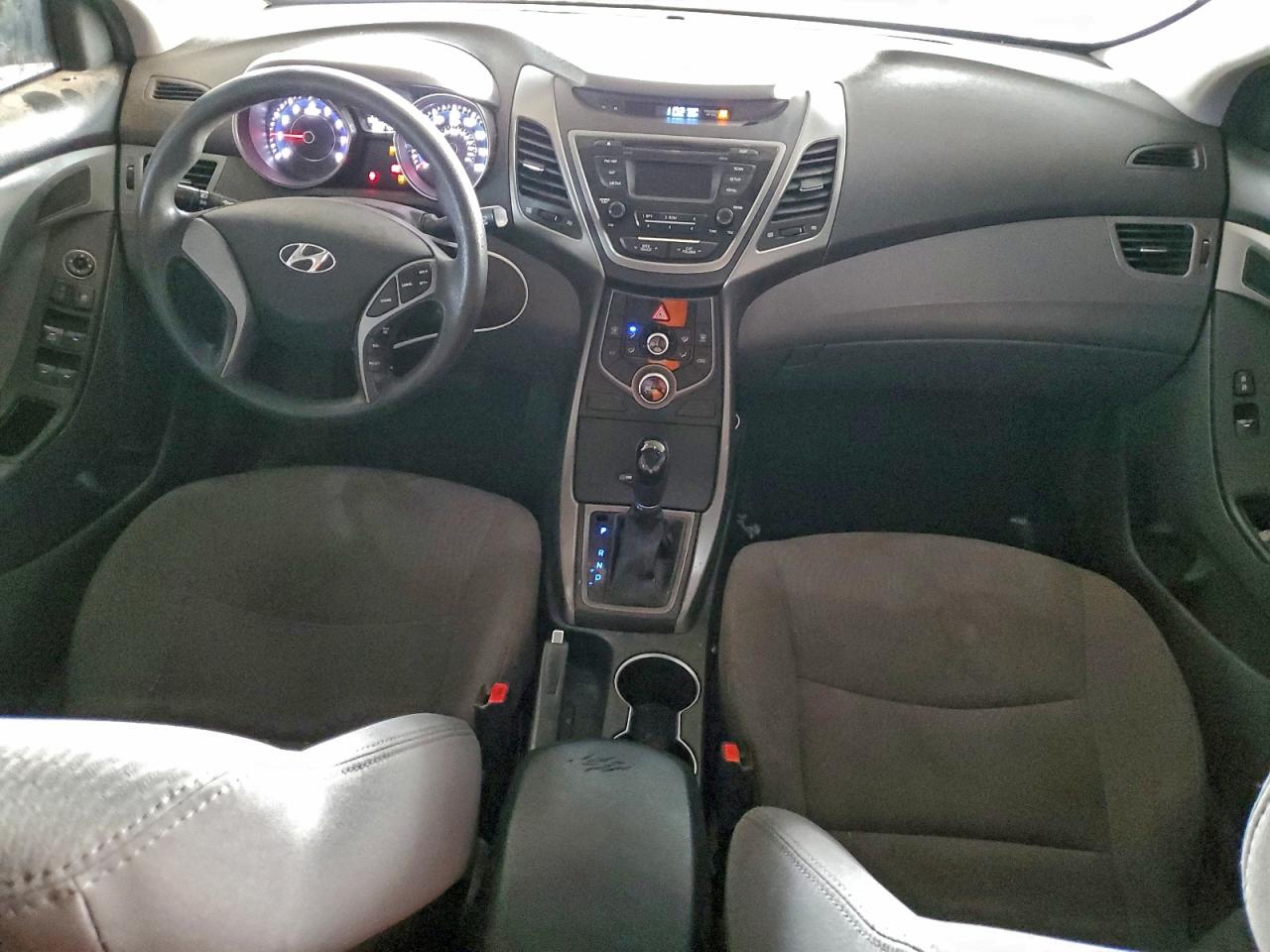 Hyundai ELANTRA Se Image 6