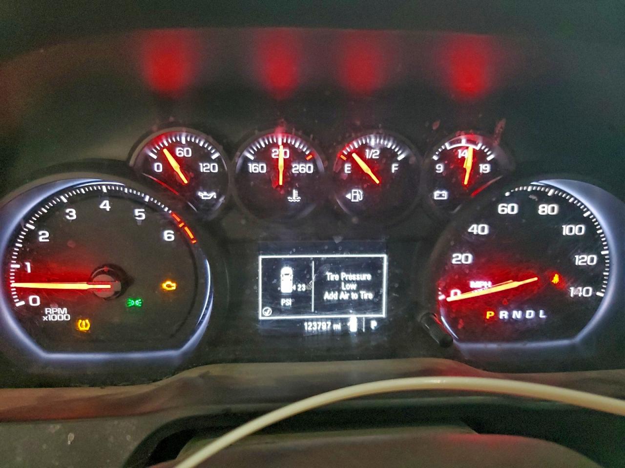 GMC Sierra C1500 Image 11