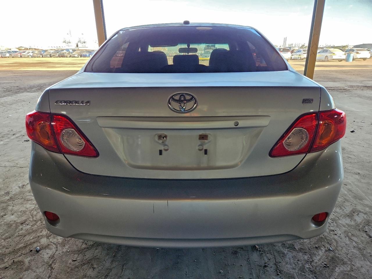 Toyota Corolla Base Image 6